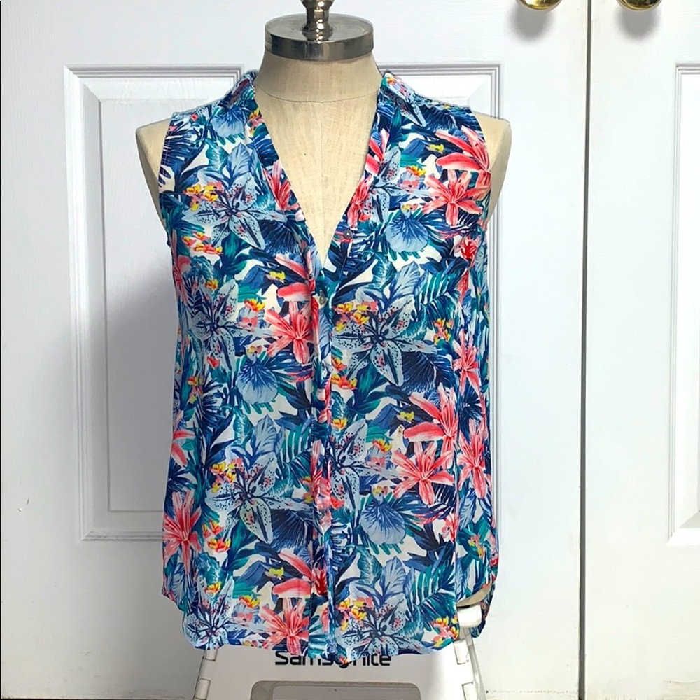{H&M} hi-lo sleeveless blouse